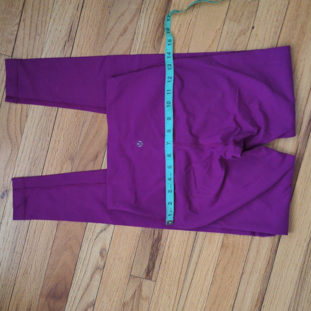 ❗LAST CHANCE❗Re-Posh! Good UC Lululemon Leggings